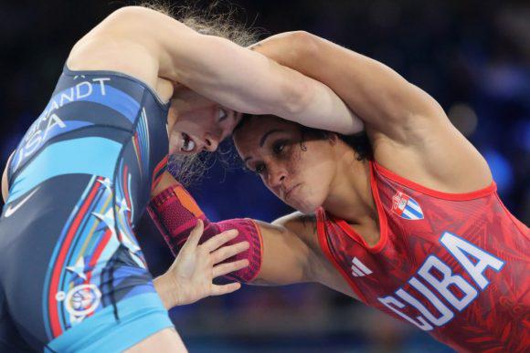 Yusneylis Guzmán, luchadora habanera en París 2024
