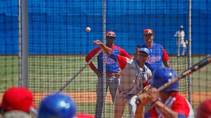 Pruebas de talentos a peloteros cubanos