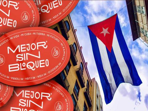 Mejor sin bloqueo, bandera cubana