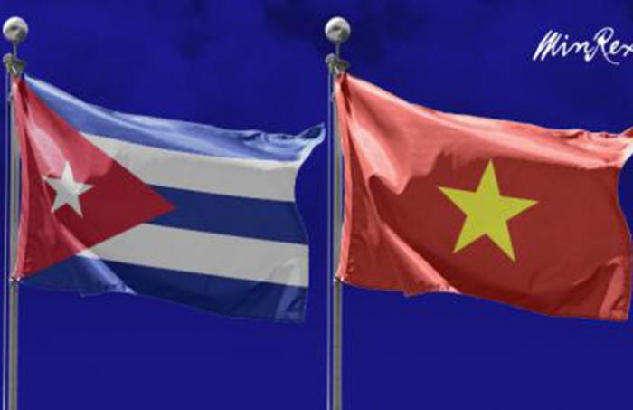Banderas de Cuba y Viet Nam