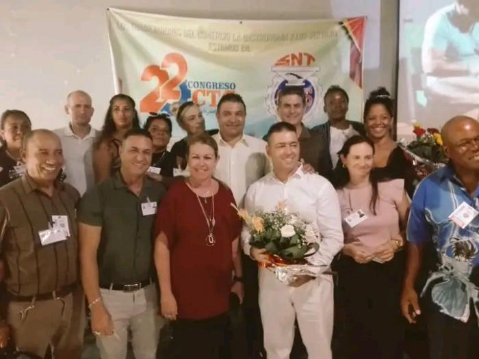 La segunda secretaria del Comité Nacional de la CTC Isdalis Rodríguez Rodríguez asistió al acto constitutivo del Buró Sindical.