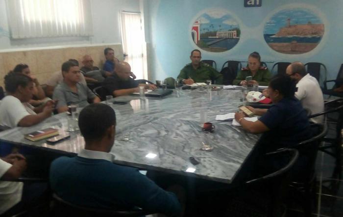 Chequean autoridades abasto de agua a la población