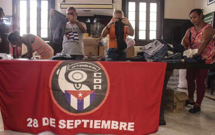 Recepción de donativos en CDR La Habana para damnificados por huarcán Oscar en el oriente cubano