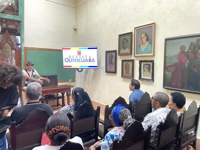 En la mañana de este 18 de noviembre, la sede del proyecto acogió la presentación del No. 0 de la Revista Quisicuaba.