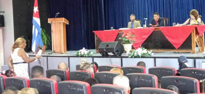 Sesión Asamblea Municipal del Poder Popular Cotorro