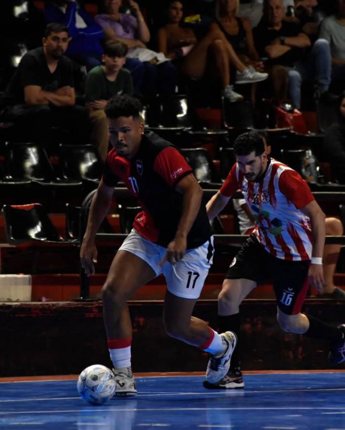 Jonathan Hernández, futbolista habanero de sala
