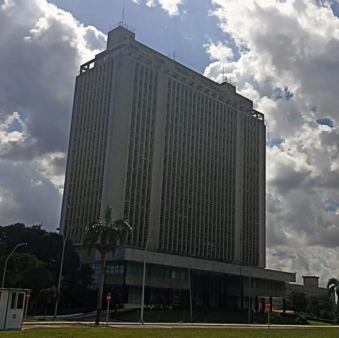 Sede del MINFAR en las proximidades de la Plaza de la Revolución José Martí