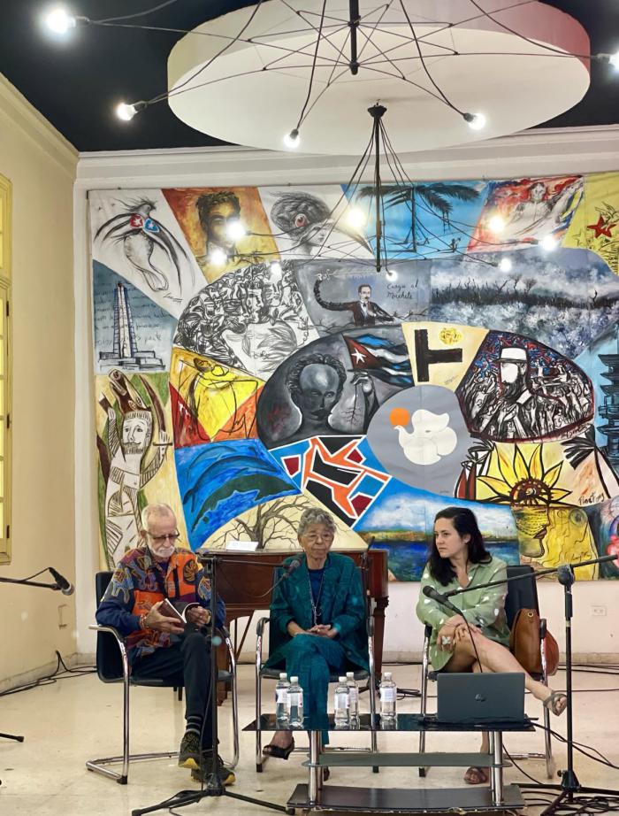 Este 29 de enero, el espacio “Entre nos”, conducido por Nelson Herrera Ysla, acogió un conversatorio como parte del homenaje a Raúl Corrales, en su centenario.