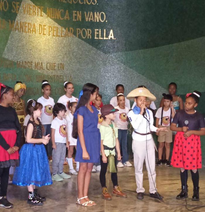 Homenaje a Martí en el Memorial