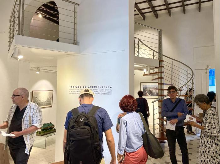 La galería Villa Manuela de la UNEAC acogió la exposición colectiva “Tratado de arquitectura”.
