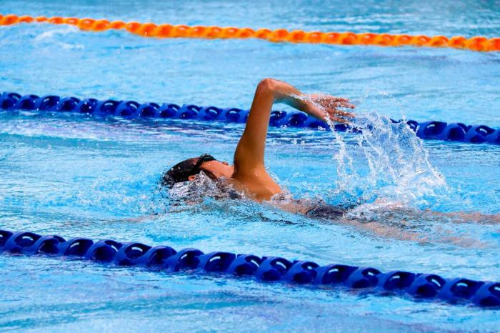 Natación