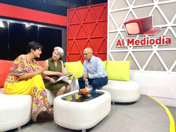 Visita Tribuna de La Habana set de programa Al Mediodía