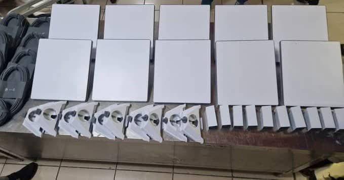 Equipos de comunicaciones satelitales STARLINK