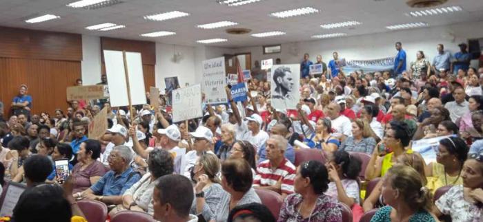 Participantes en la plenaria