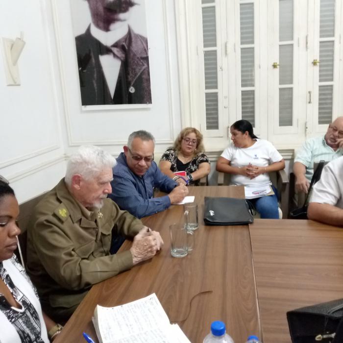 El Comandante de la Revolución Ramiro Valdés Menéndez, Viceprimer Ministro del Gobierno, realizó una visita gubernamental al municipio capitalino de La Lisa, con el objetivo de evaluar el Programa de Gobierno, reimpulsar la economía y corregir distorsiones.