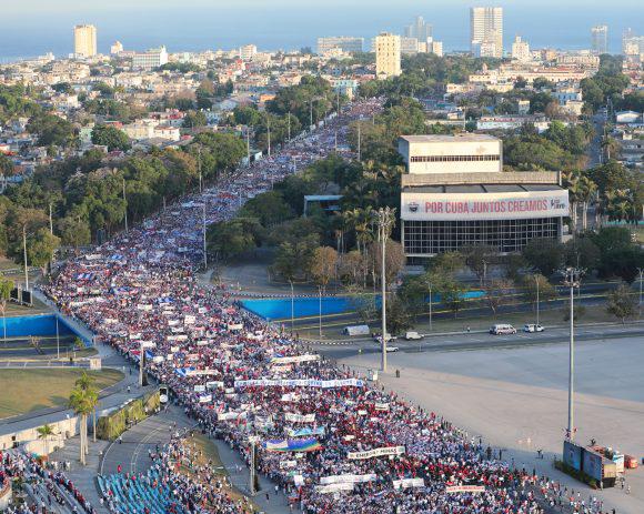 Desfile por el Primero de Mayo en La Habana