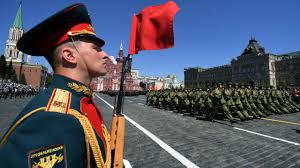 Presidente de Cuba asiste al desfile de la Victoria en Moscú