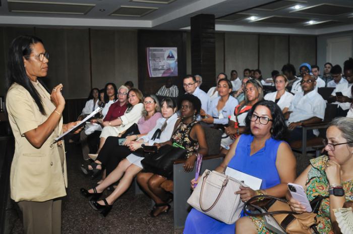 Participantes en el III Simposio de fallas cardiacas e hipertensión pulmonar
