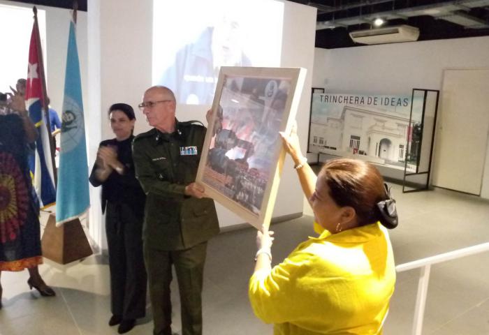 Homenaje de la FMC a mujeres del Minint