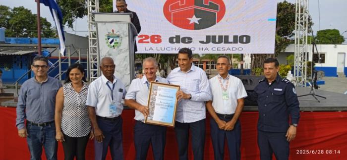 Reconocen a varios trabajadores