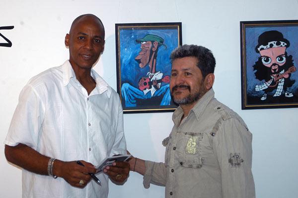 LAZ (izquierda), en la inauguración de una exposición del dedeté