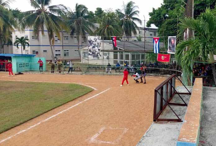 Copa de Béisbol 13 de agosto del Minint