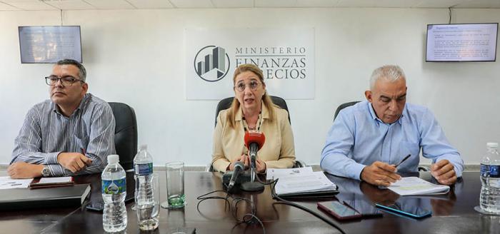 Conferencia prensa x redistribución de inejecuciones de salarios en UP