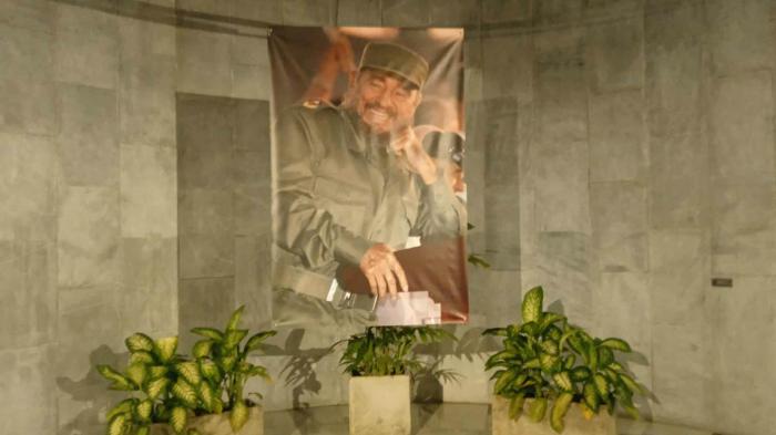 Expo de Alex Castro sobre Fidel en Memorial José Martí