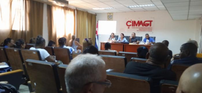 Sesión de trabajo del CAM del Cotorro