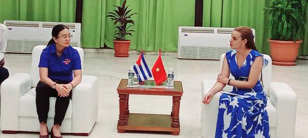 Recibió Primera Secretaria de la UJC a delegación juvenil comunista de Vietnam