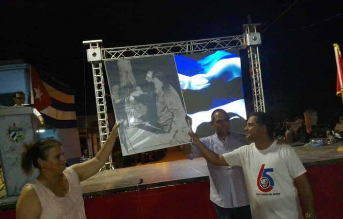 Conmemoran en La Habana el 65 Aniversario de los CDR 