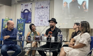 En la tarde de este 12 de septiembre, el Salón de Mayo del Pabellón Cuba, sede de la Asociación Hermanos Saíz (AHS), acogió la presentación del nuevo disco de Christopher Simpson & Elevación.
