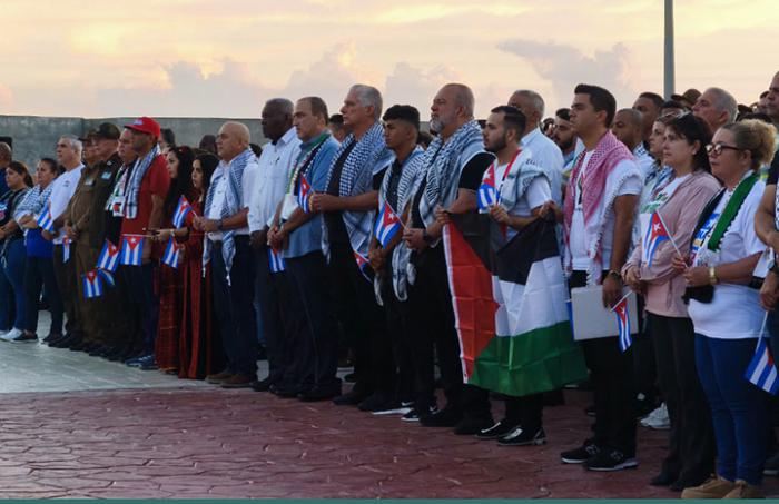 Encabeza Díaz-Canel acto de solidaridad con Palestina en La Habana