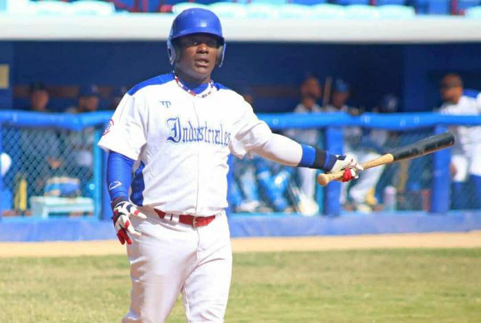 Industriales llega a 20 victorias en la Serie Nacional