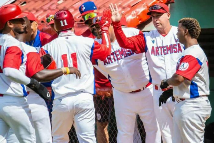 SNB: Cazadores se desquitan en la jornada dominical