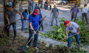 Díaz-Canel en jornada de higienización en La Habana