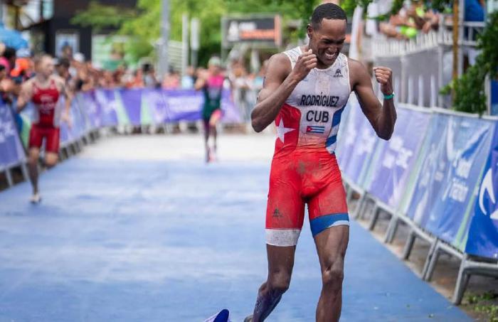 Alejandro Rodríguez, triatleta habanero