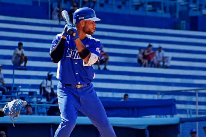 Jugador de Industriales en Serie Nacional de Béisbol
