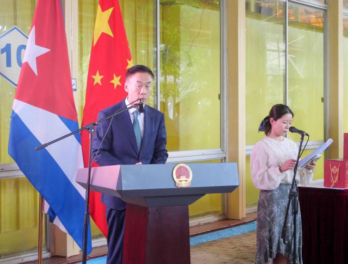 Hua Xin, embajador de China en Cuba recordó a la figura de Fidel Castro y valoró el intercambio comercial con Cuba