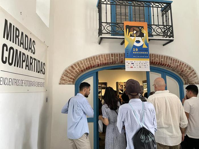 La muestra de Miradas Compartidas continuará abierta al público durante este 2025.