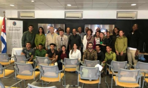 Jóvenes del MININT rinden homenaje a la solidaridad