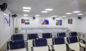 En funcionamiento, Estación Ferroviaria 19 de Noviembre, en Tulipán, La Habana.