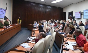 Reunión con expertos y científicos asociados al sector de la Salud
