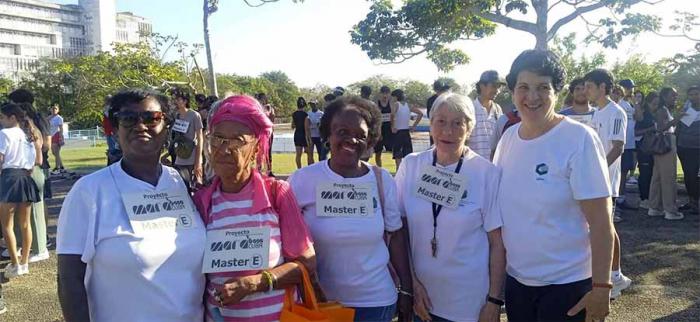 Las más alegres de las participantes.