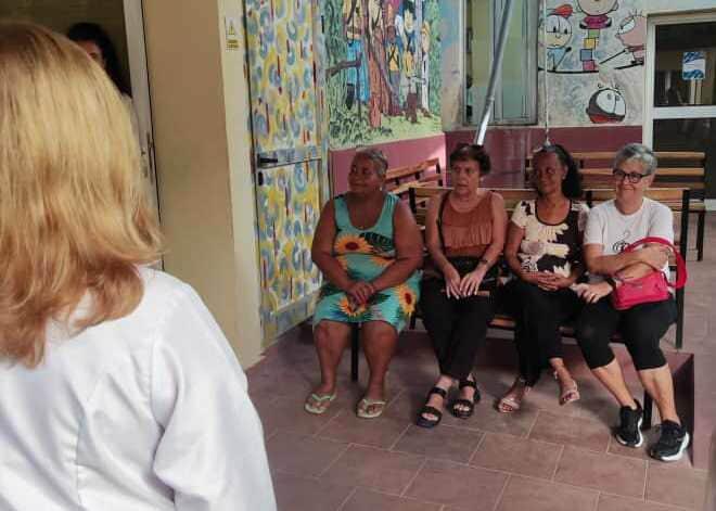 Cuatro participantes en la investigación.