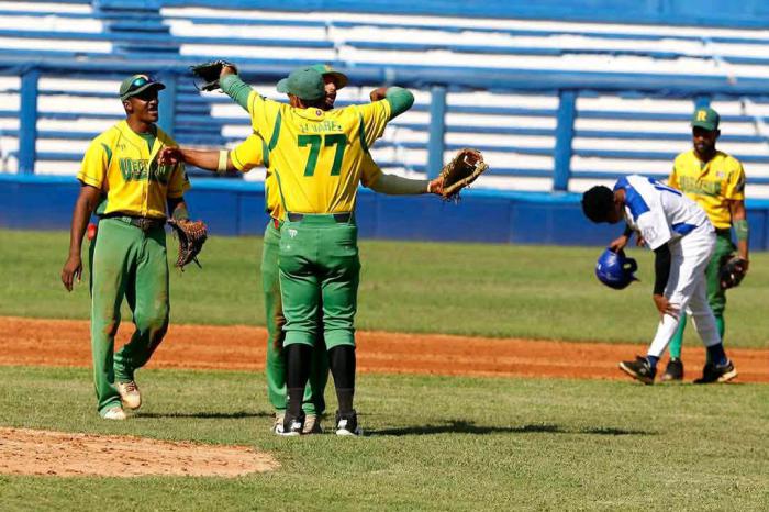 Pinar del Río vs Industriales en 64 Serie Nacional de Béisbol