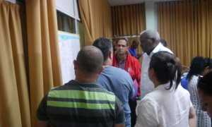 Visitan Esteban Lazo y autoridades de la habana Empresa Eléctrica