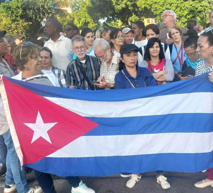 Homenaje a cubanos caídos en Venezuela