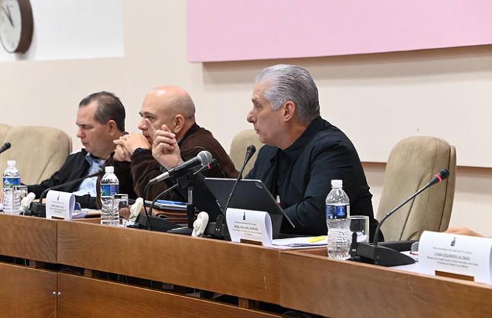 Díaz-Canel en Pleno Extraordinario del PCC en La Habana