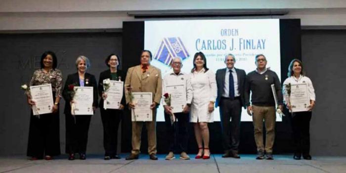 Distinguidos con la Orden Carlos J. Finlay 